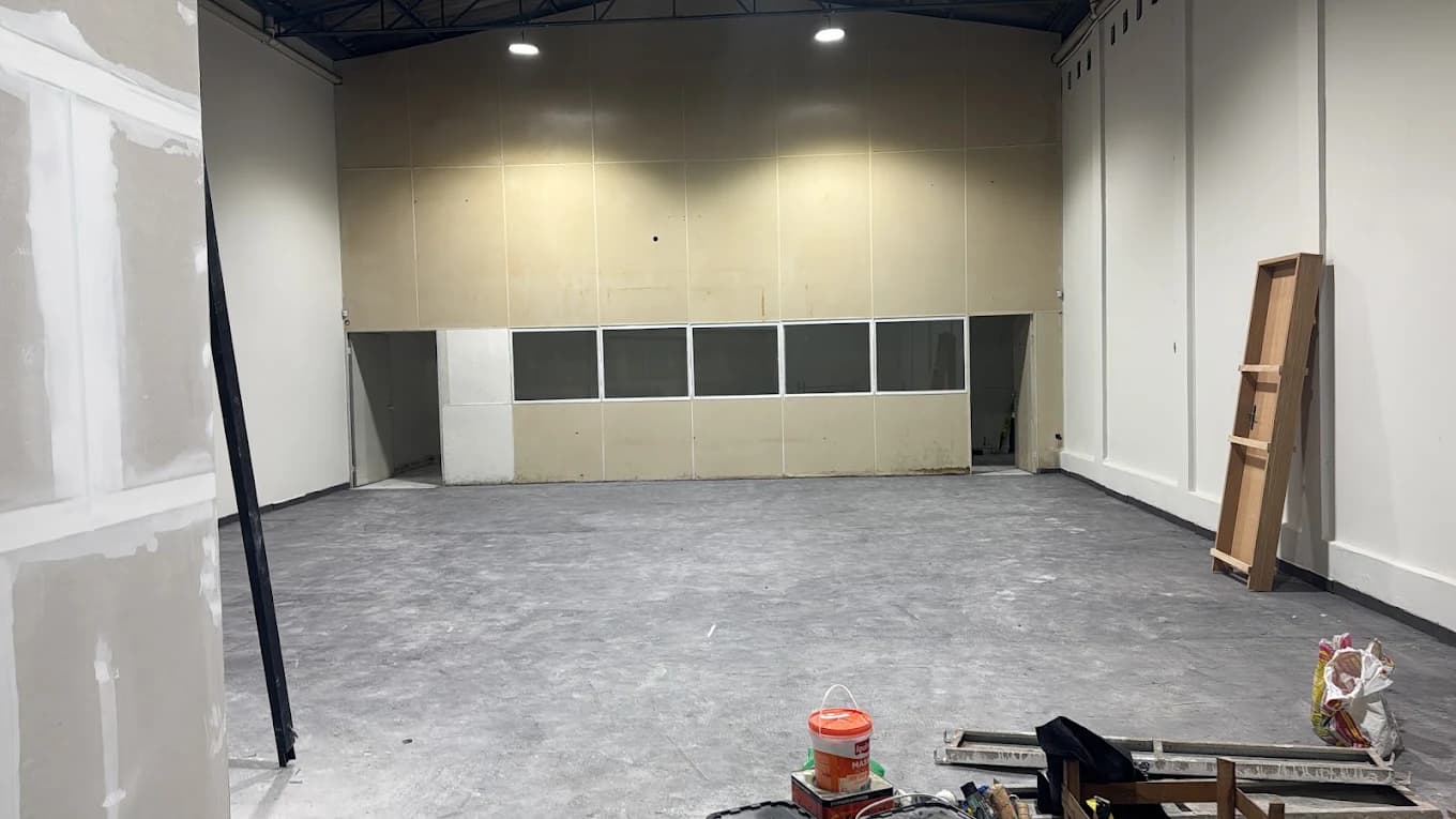 Serviços em drywall para um estabelecimento